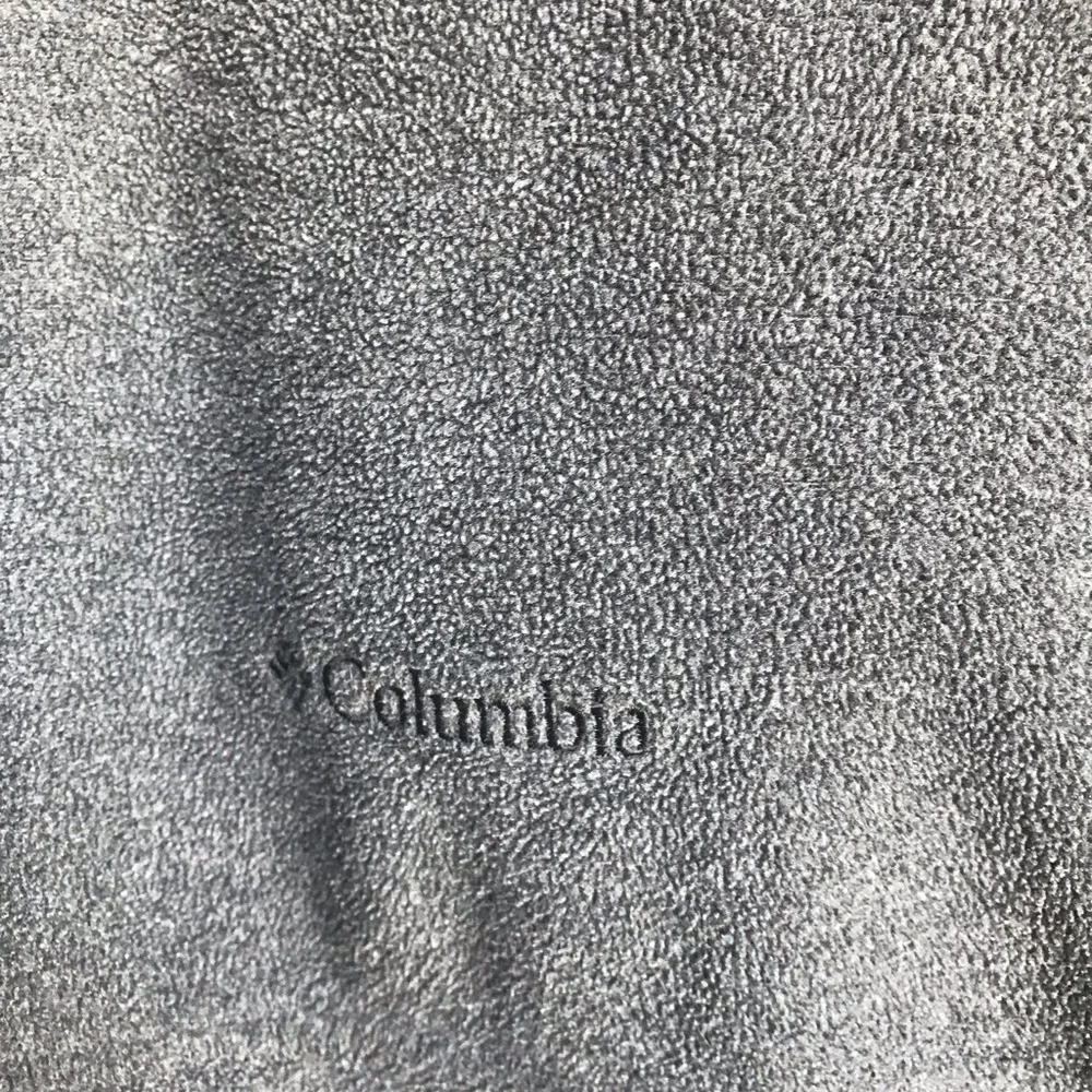 Columbia men’s zippered